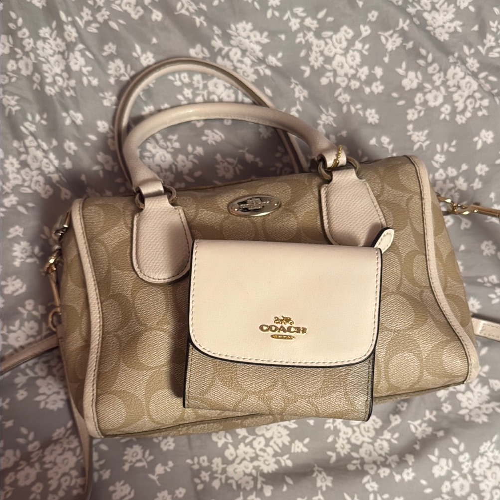 Mini Coach Tan And Cream Women's Bag
